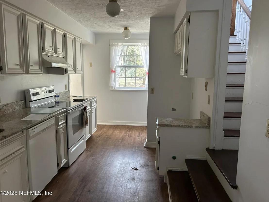 Photo of 6192 COUNTY RD 219