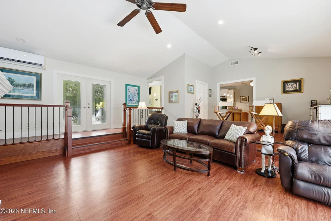 Photo of 17 SYLVAN Drive