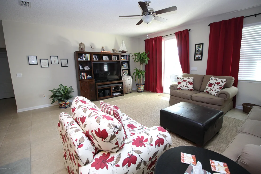 Photo of 117 KINGS TRACE Drive