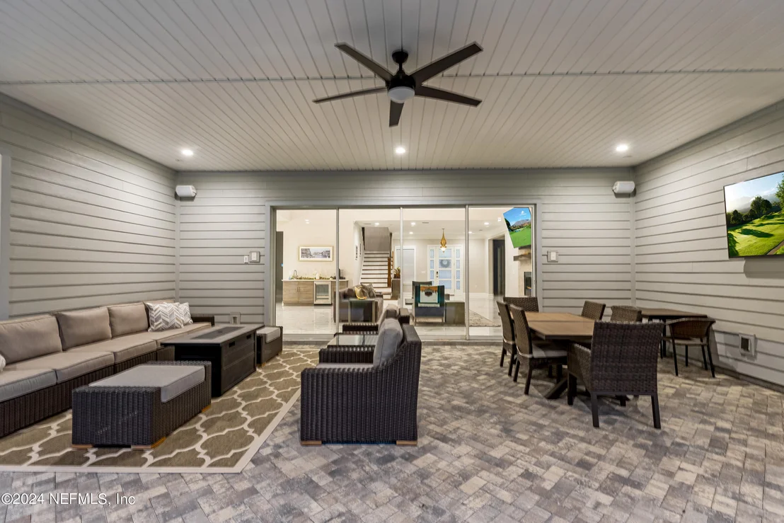 Photo of 10511 SILVERBROOK Trail