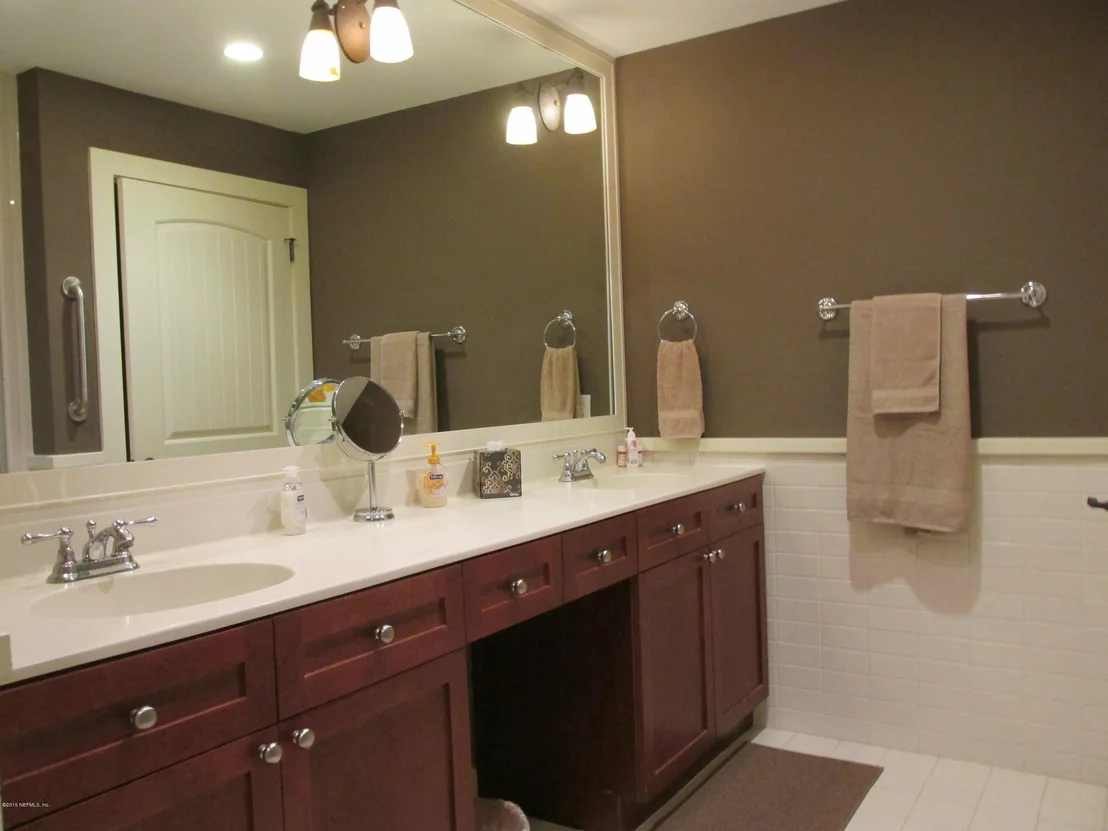 Photo of Unit 112 at 955 REGISTRY Boulevard