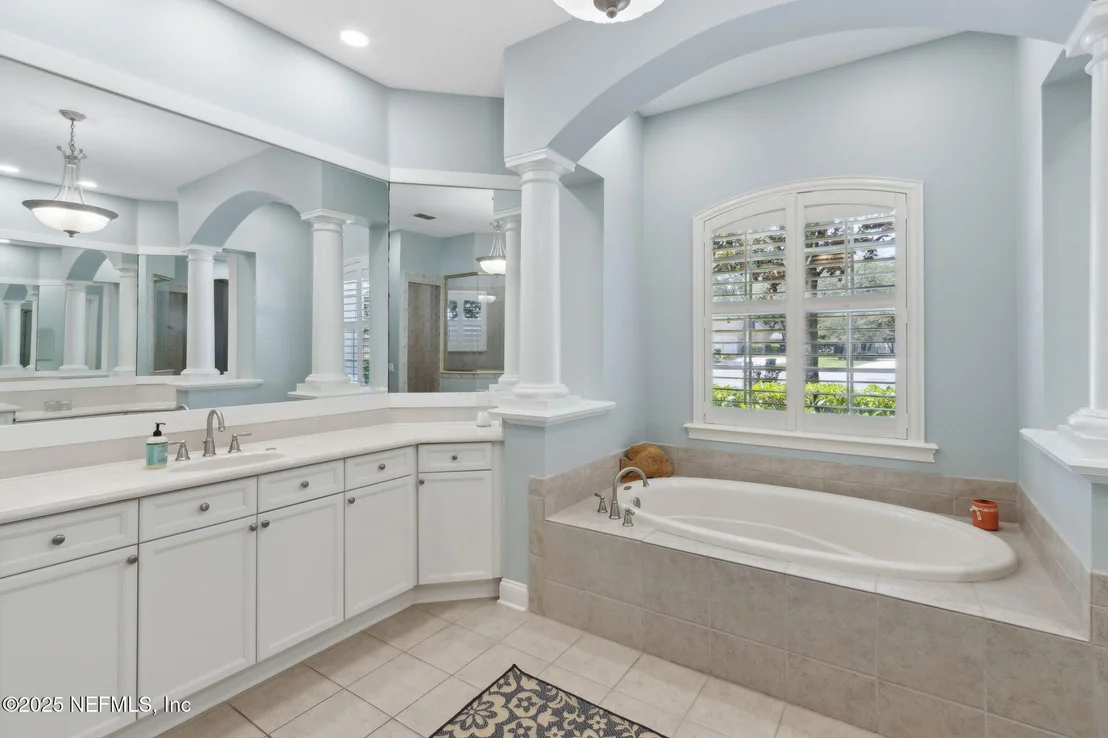 Photo of 724 PINEY Place