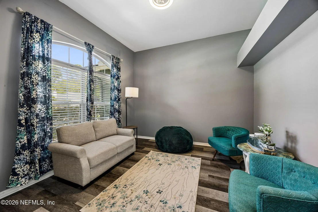 Photo of 1537 MAPLE LEAF Lane