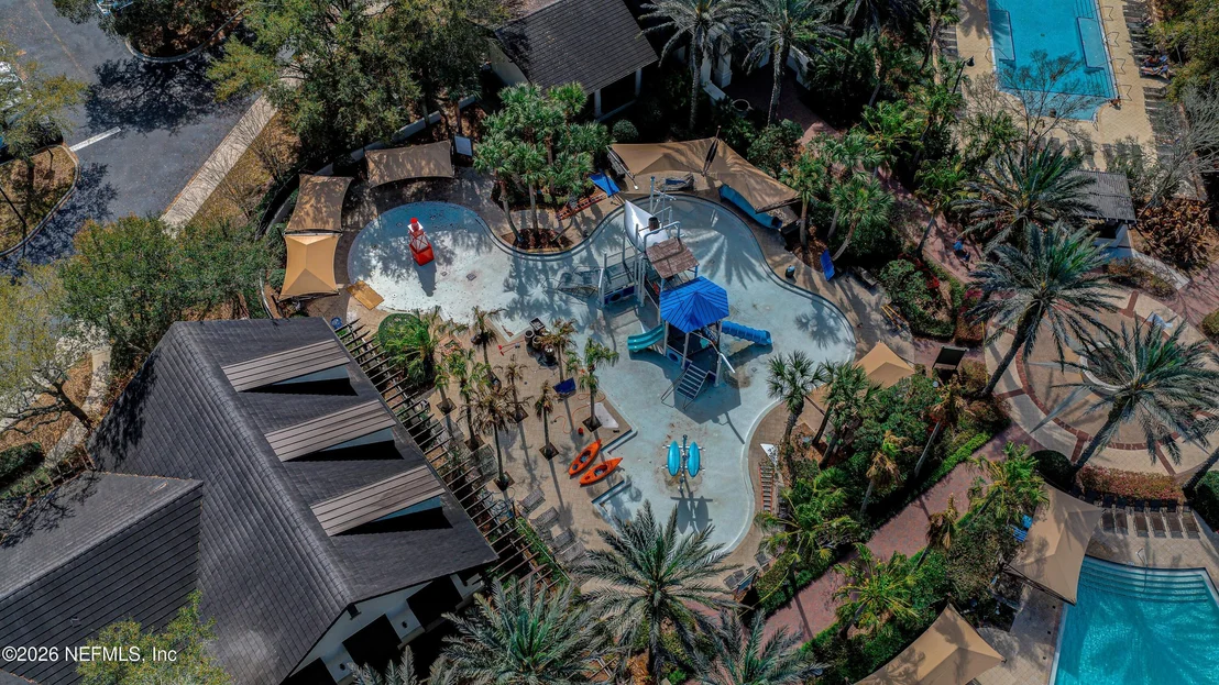 Photo of 40 HOWLAND Drive