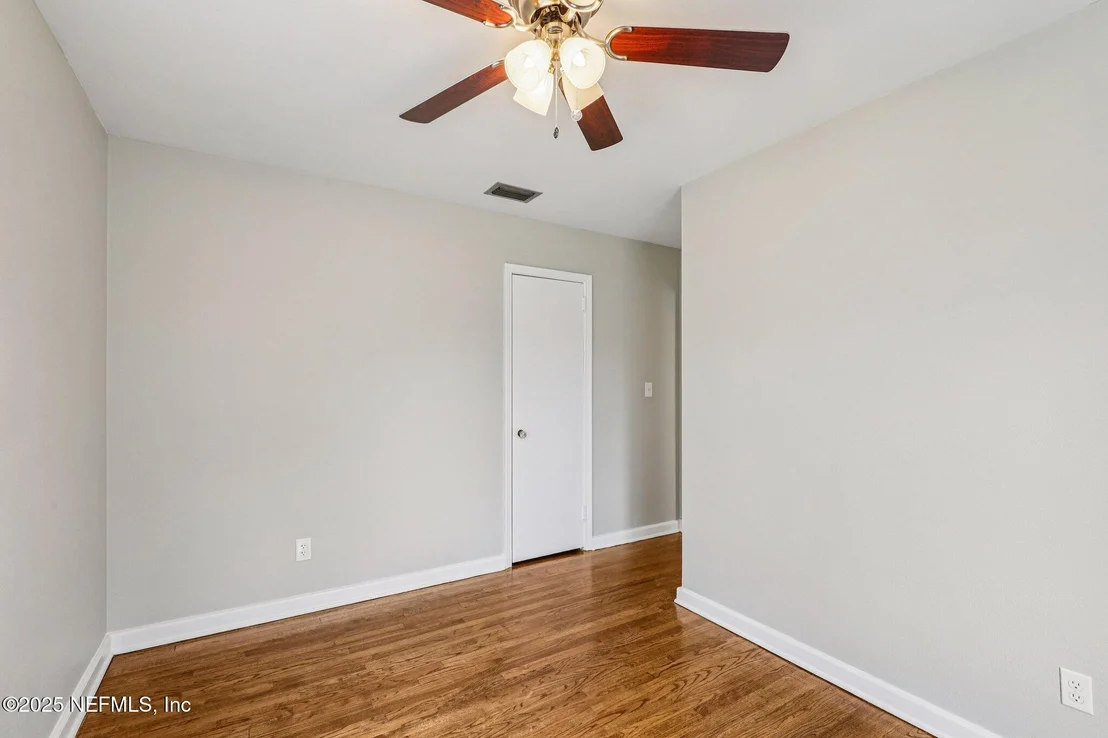 Photo of 5753 CRESTVIEW Road