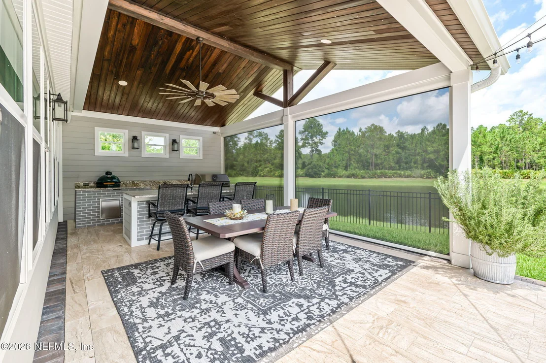 Photo of 681 GLENNEYRE Circle