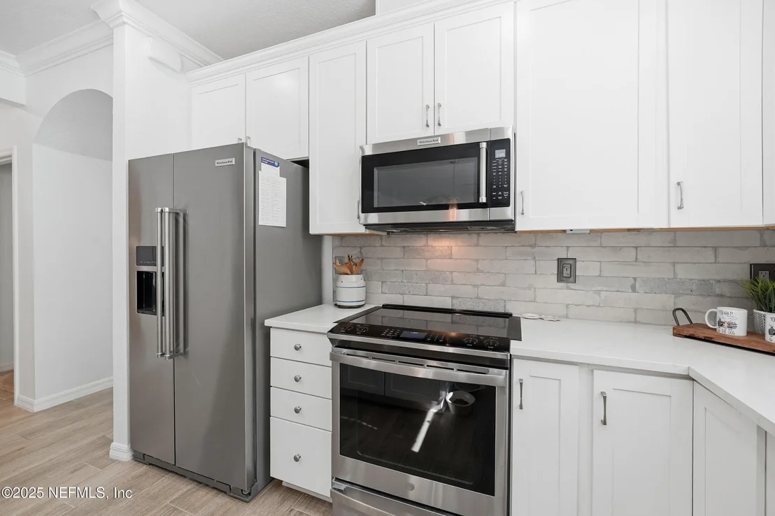 Photo of 53 BROADHAVEN Drive
