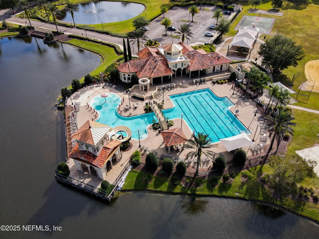 Photo of 3528 GARIBALDI Way