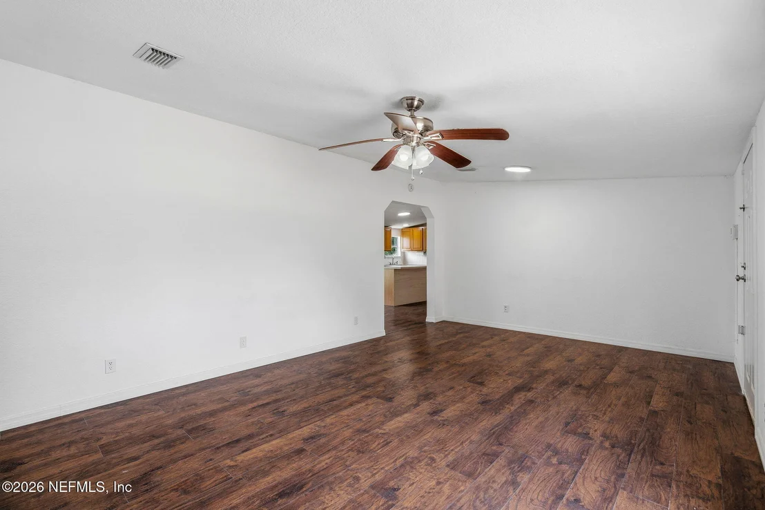 Photo of 2775 LIGHTNING Way