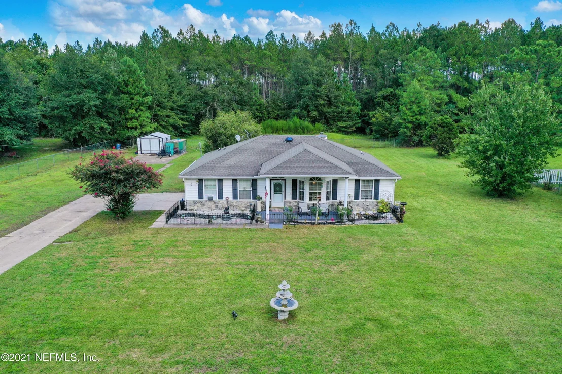 Photo of 3133 VERONICA Avenue