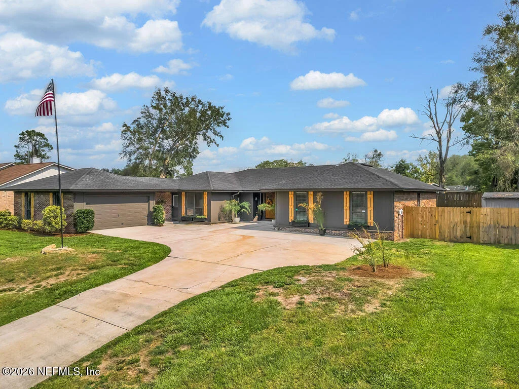 Photo of 2275 FOXWOOD Drive