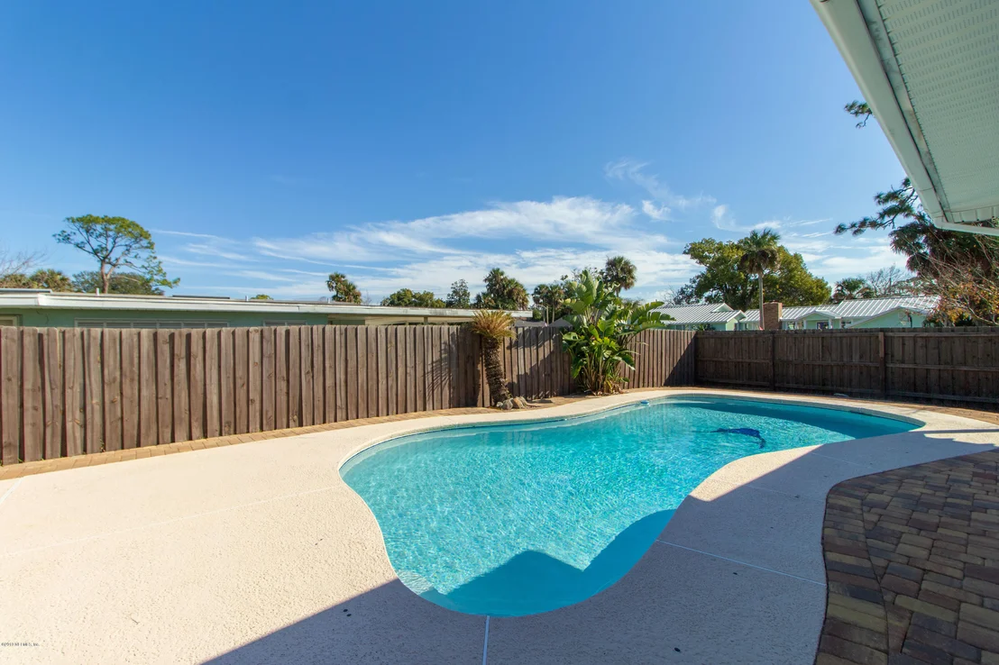 Photo of 705 PALM TREE Road