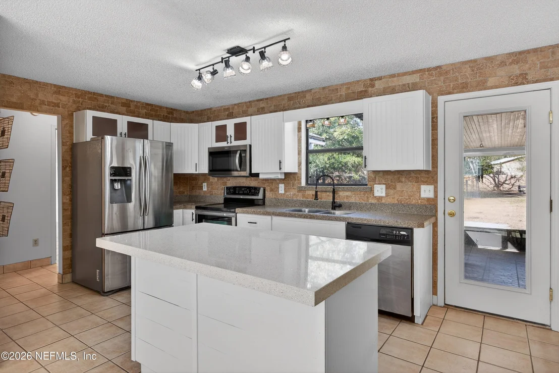 Photo of 4506 JUNCTION Drive