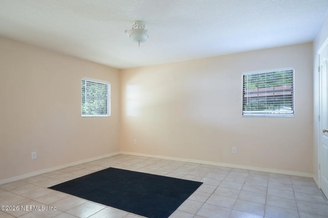 Photo of 542106 LEM TURNER Road