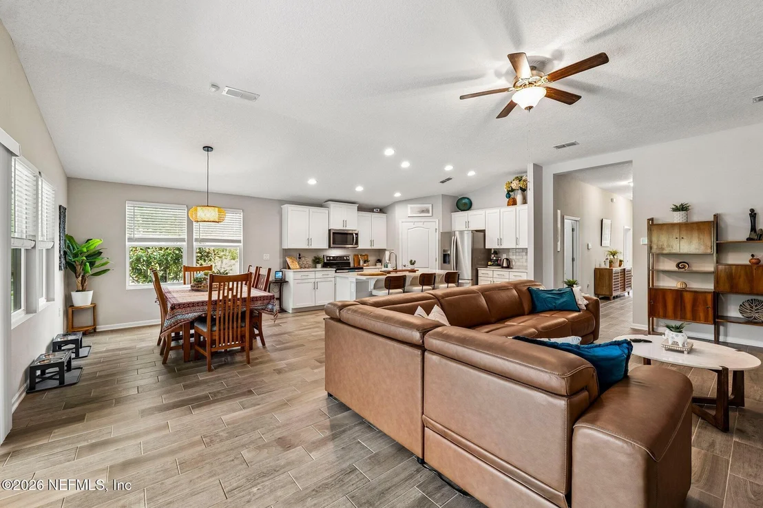 Photo of 3800 GREAT FALLS Loop