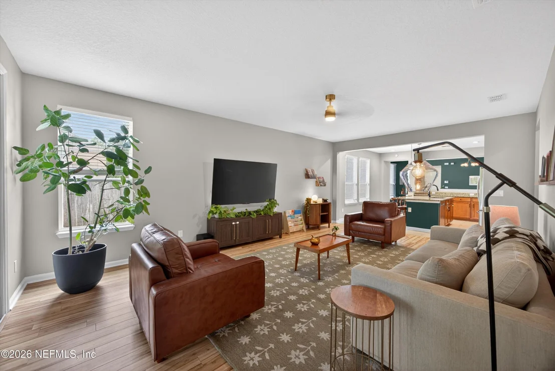 Photo of 618 BRIAR VIEW Drive