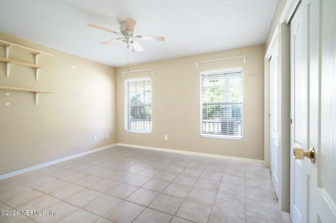 Photo of 542106 LEM TURNER Road