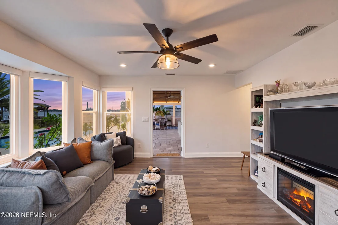 Photo of 5392 HECKSCHER Drive