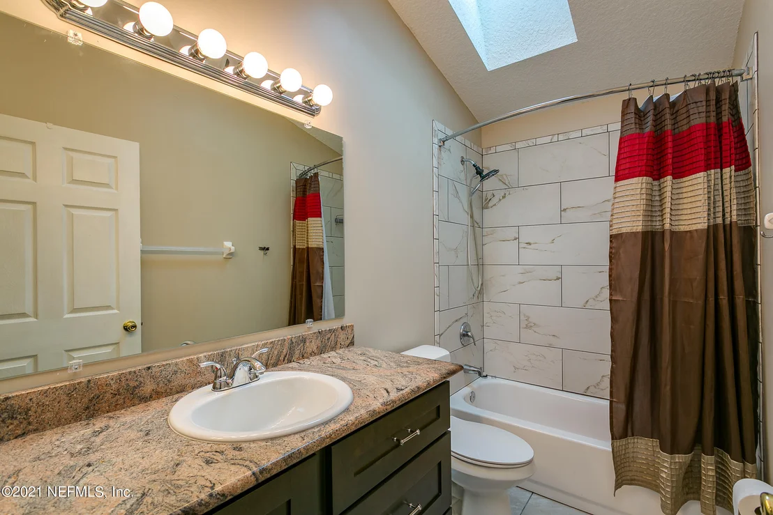 Photo of 453 ISLAND VIEW Circle