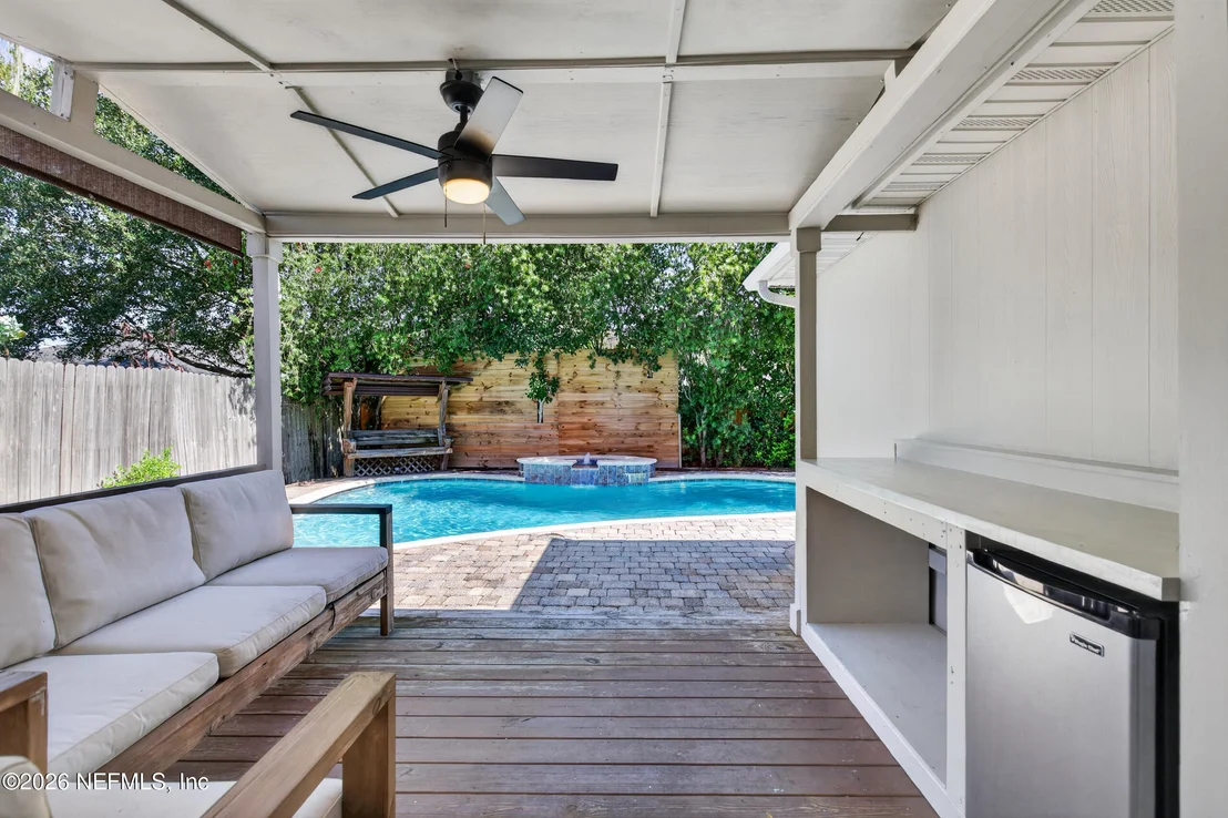 Photo of 12151 SUNCHASE Drive