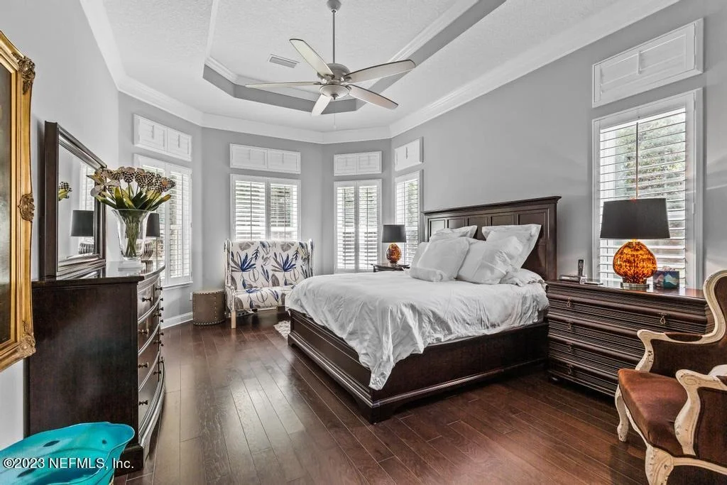 Photo of 1604 SUGAR LOAF Lane