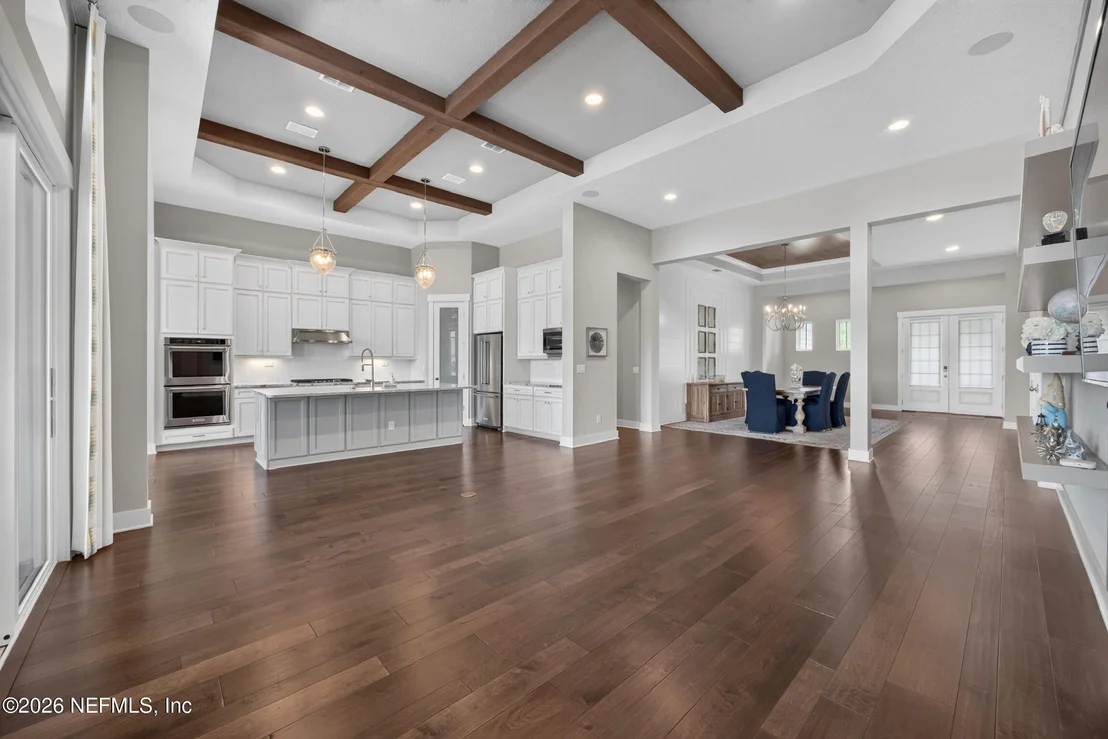Photo of 1026 GLENNEYRE Circle