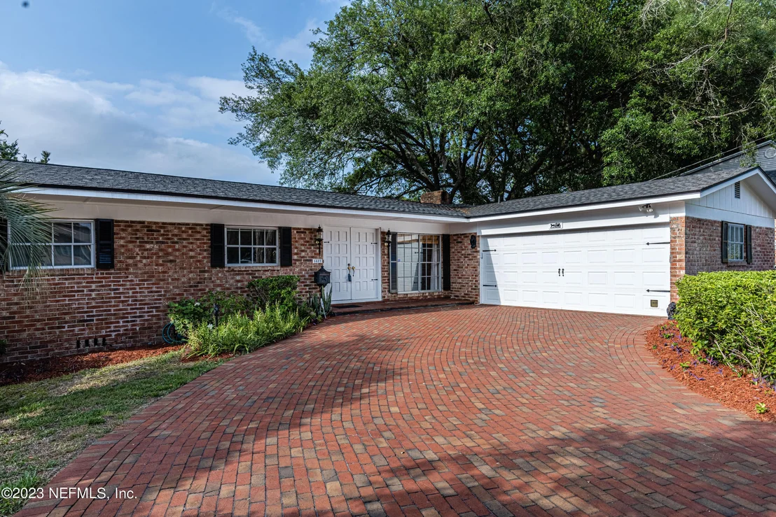 Photo of 5627 ST ISABEL Drive