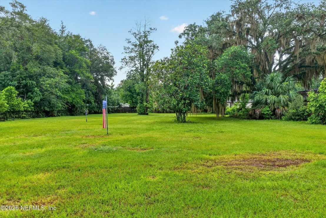 Photo of 1619 HAMMOND Boulevard