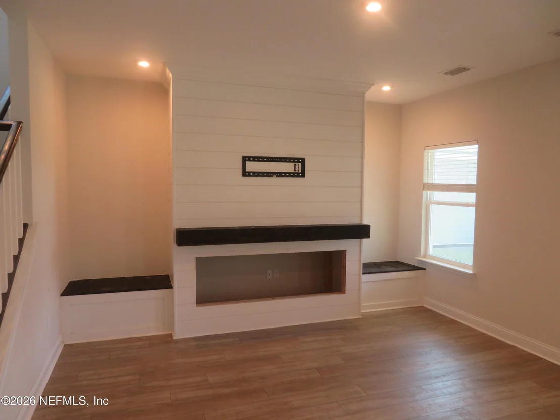 Photo of 313 MEADOW CREEK Drive