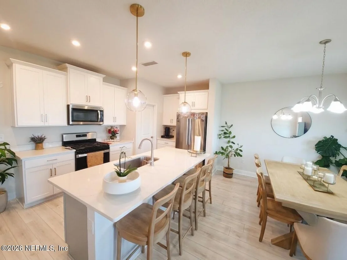 Photo of 13011 HOLSINGER Boulevard