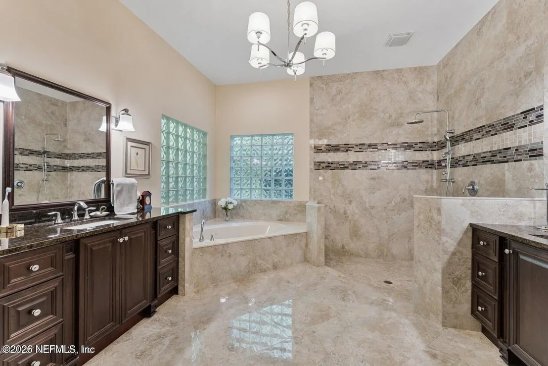 Photo of 686 FREDERIC Drive