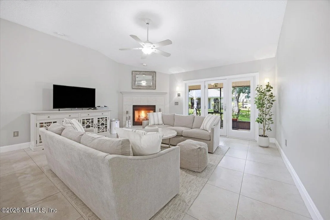 Photo of 1204 PARADISE POND Road