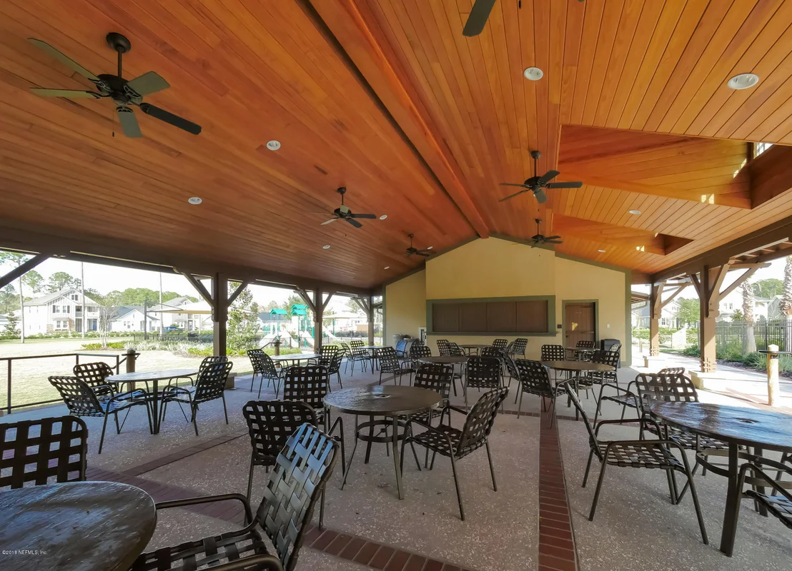Photo of 453 EAGLE ROCK Drive