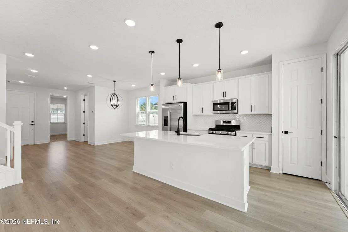 Photo of 615 BARTRAM DOWNS Road