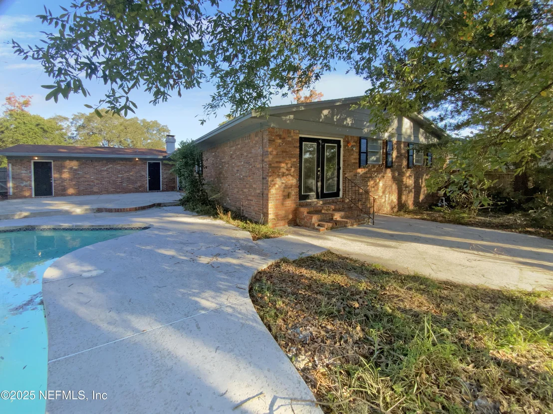 Photo of 10777 EXECUTIVE Drive
