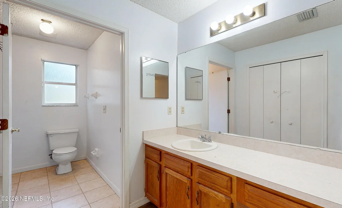 Photo of 877 JACKSON Road