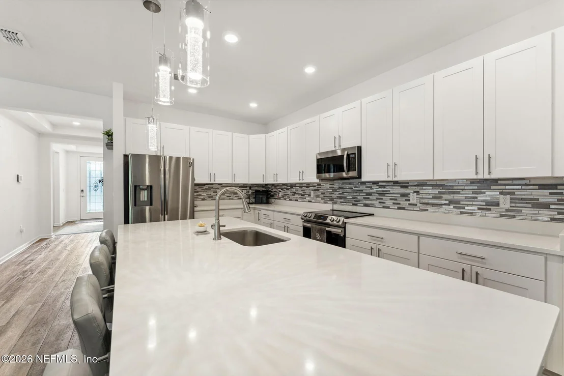 Photo of 120 OAKLEAF Way