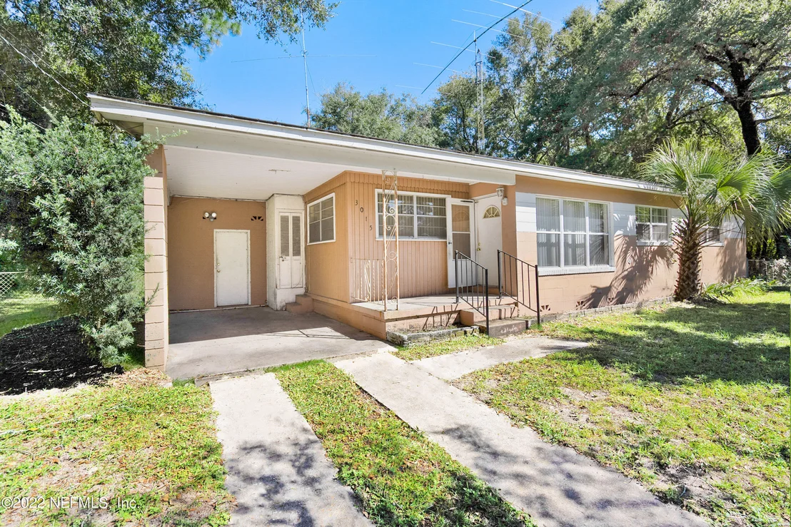 Photo of 3015 LANSDELL Drive