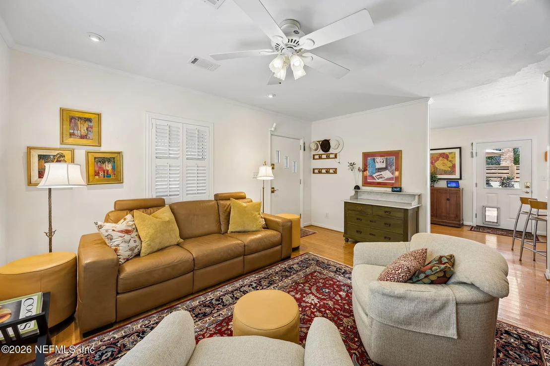 Photo of 1055 OCEAN Boulevard