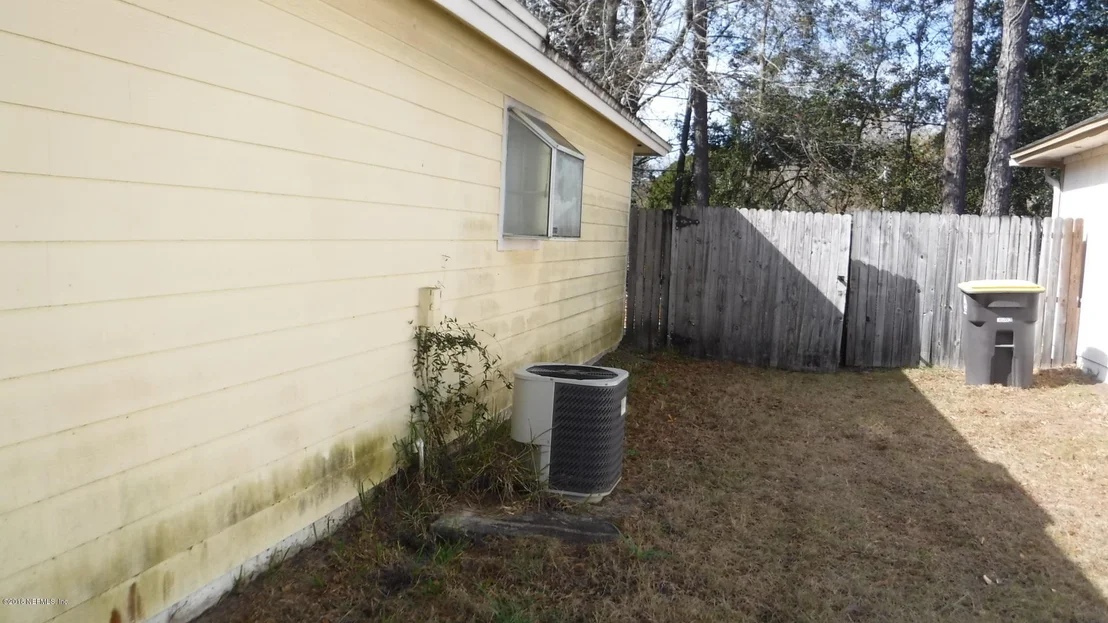Photo of 2568 EIFFEL Circle W