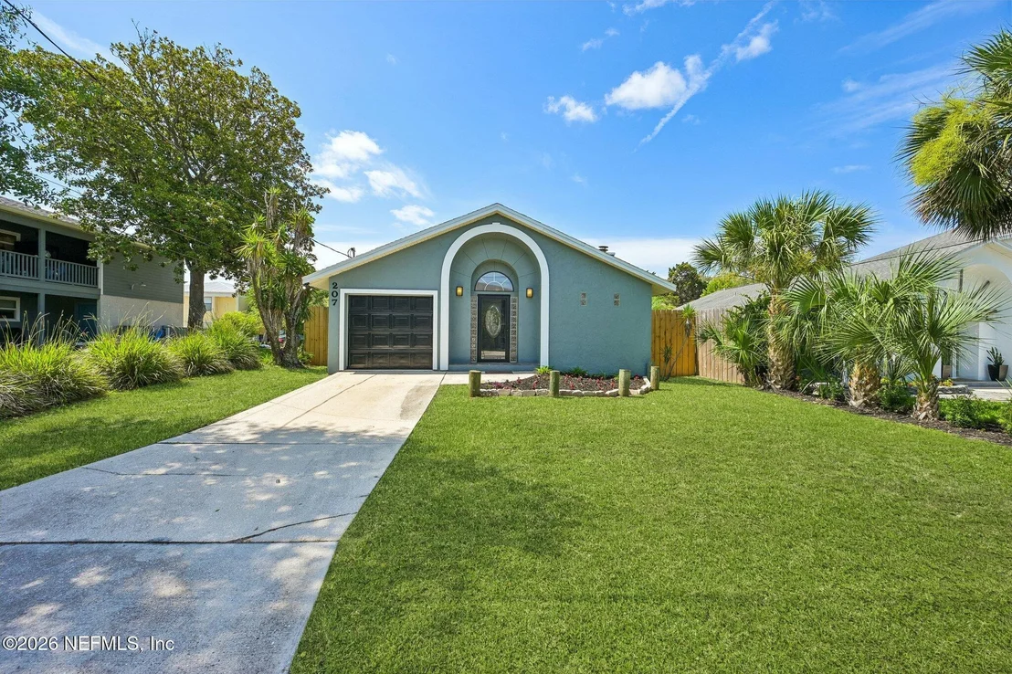 Photo of 207 B Street