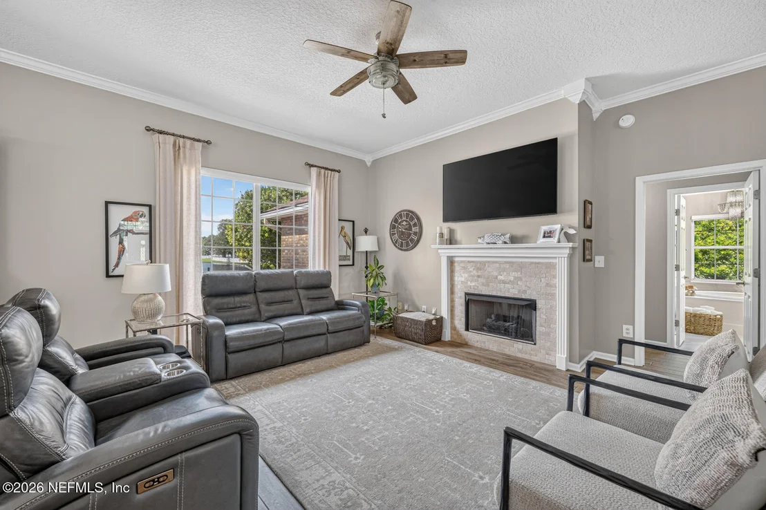 Photo of 12156 CEDAR TRACE Drive N
