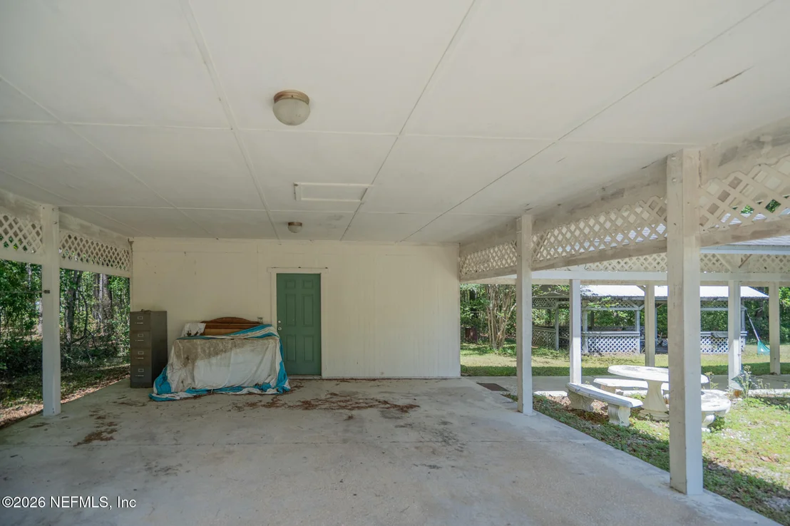 Photo of 542106 LEM TURNER Road