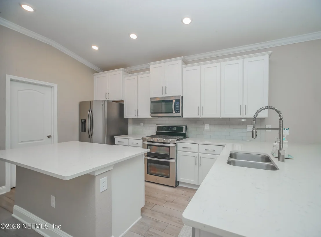Photo of 65 CREEKMORE Drive