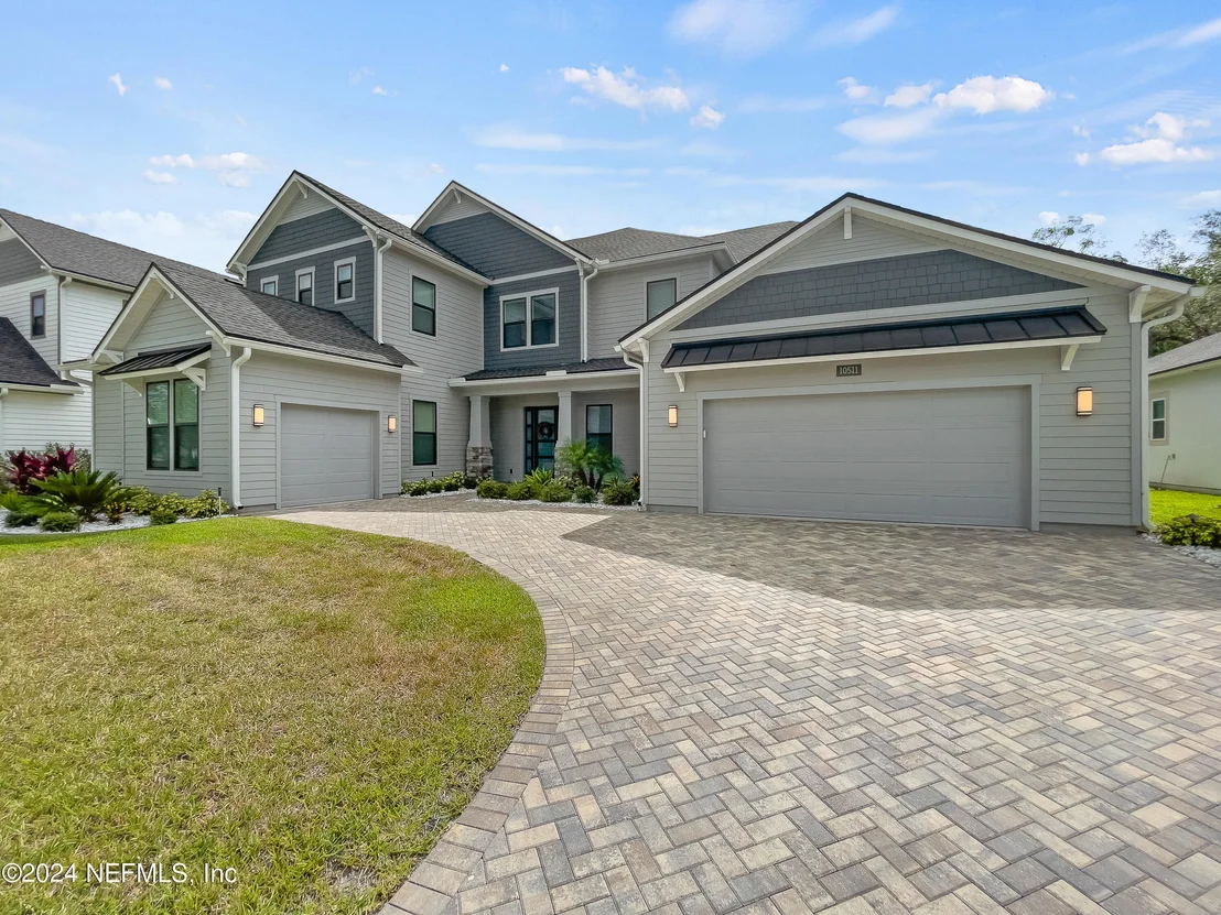 Photo of 10511 SILVERBROOK Trail