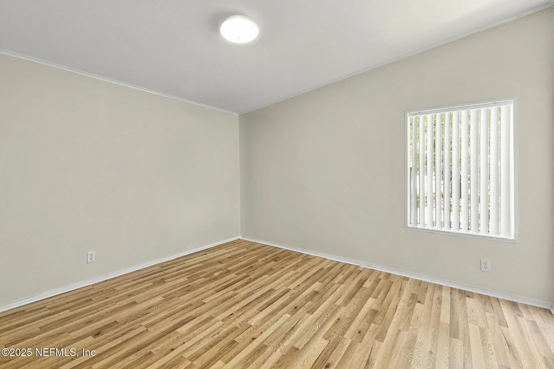 Photo of 324 SHADY OAK Circle