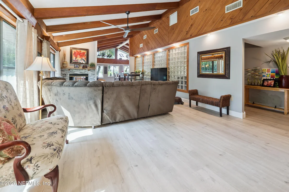 Photo of 8166 ALDERMAN Road