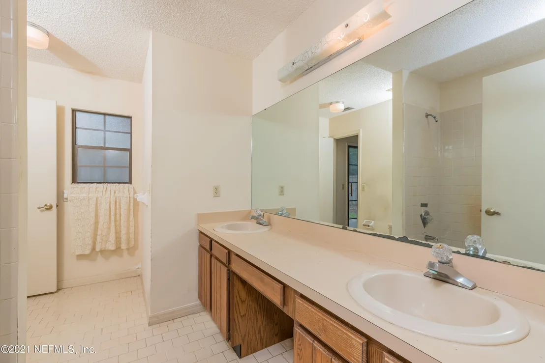 Photo of 3550 LONE WOLF Trail