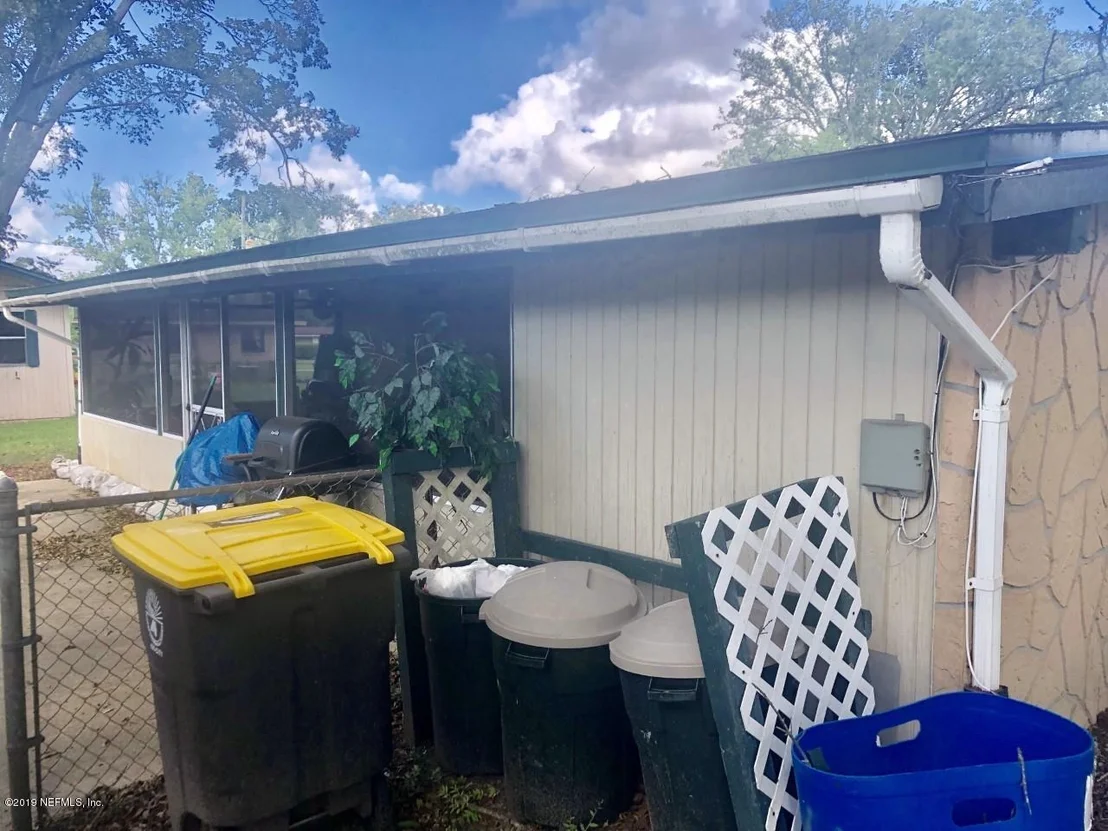 Photo of 7661 VALE Drive