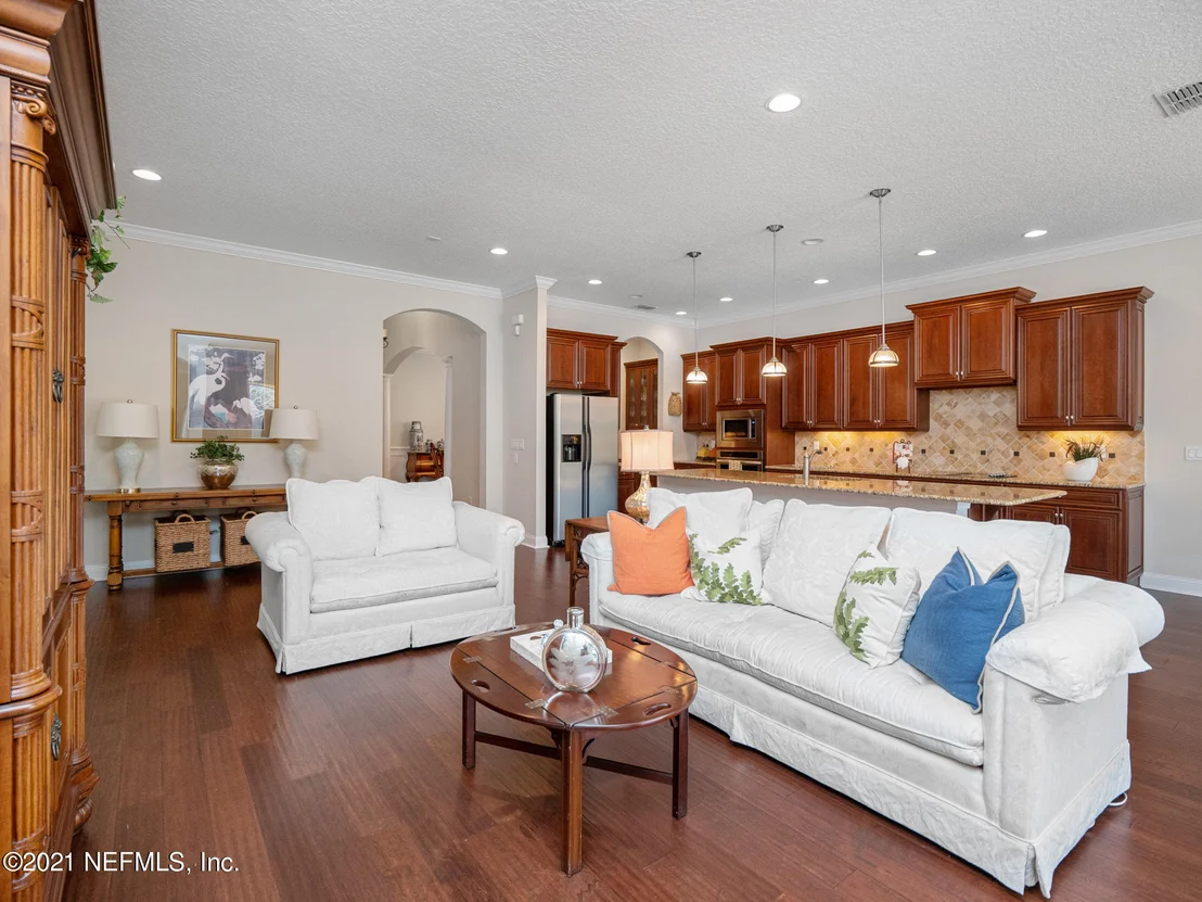 Photo of 237 GULFSTREAM Way